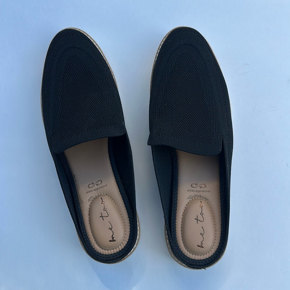 Size 12 woman’s shoe